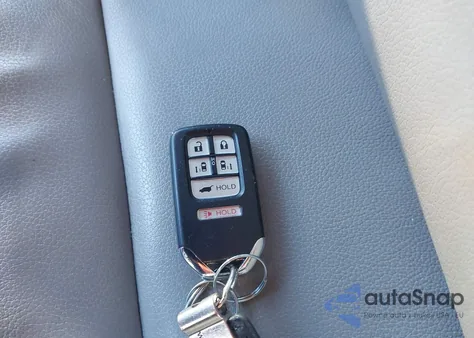 2016 Honda Odyssey Ex-L z USA, uszkodzony, nr VIN 5FNRL5H65GB106203